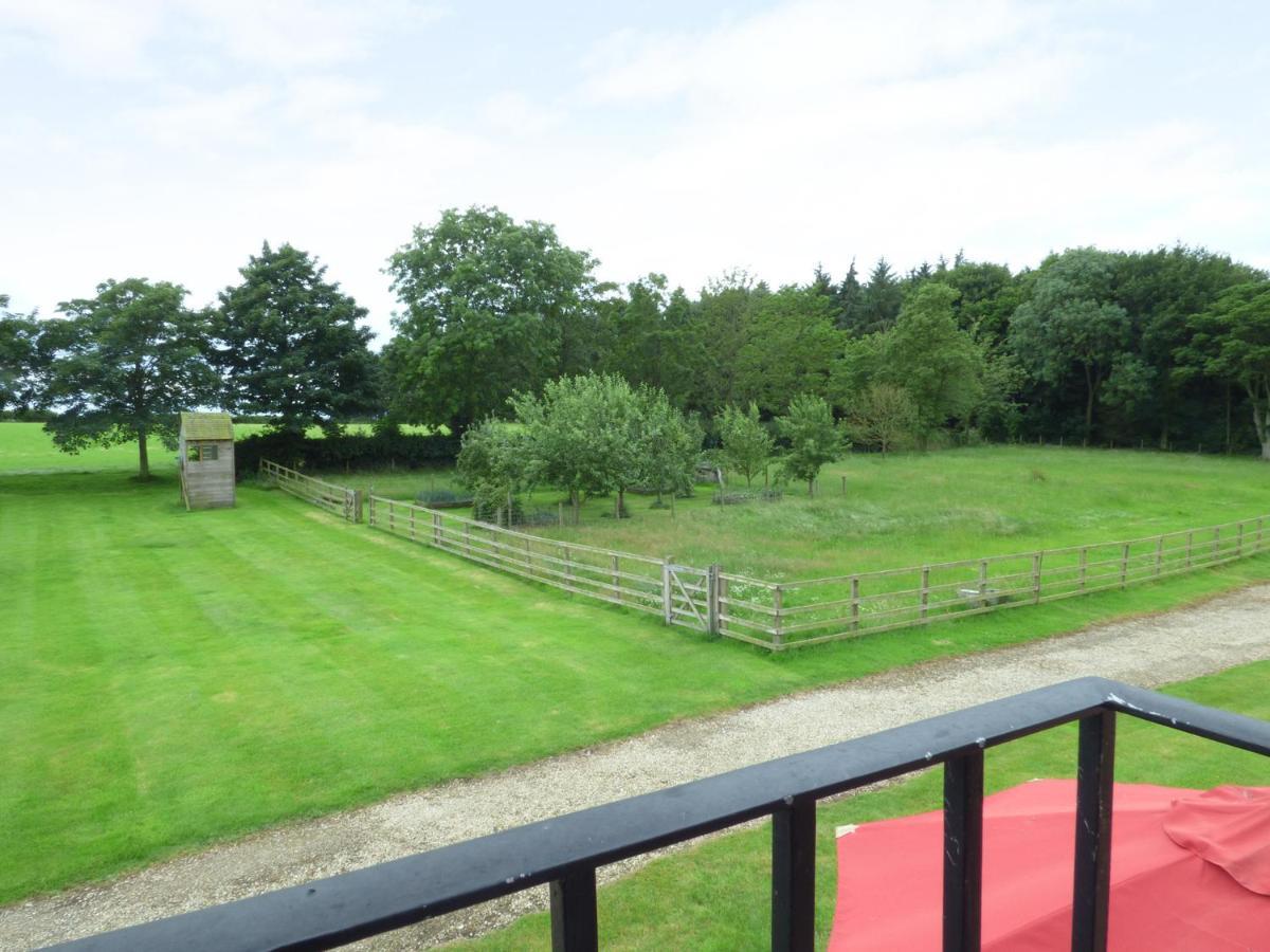 The Stables, Crayke Lodge Exterior photo
